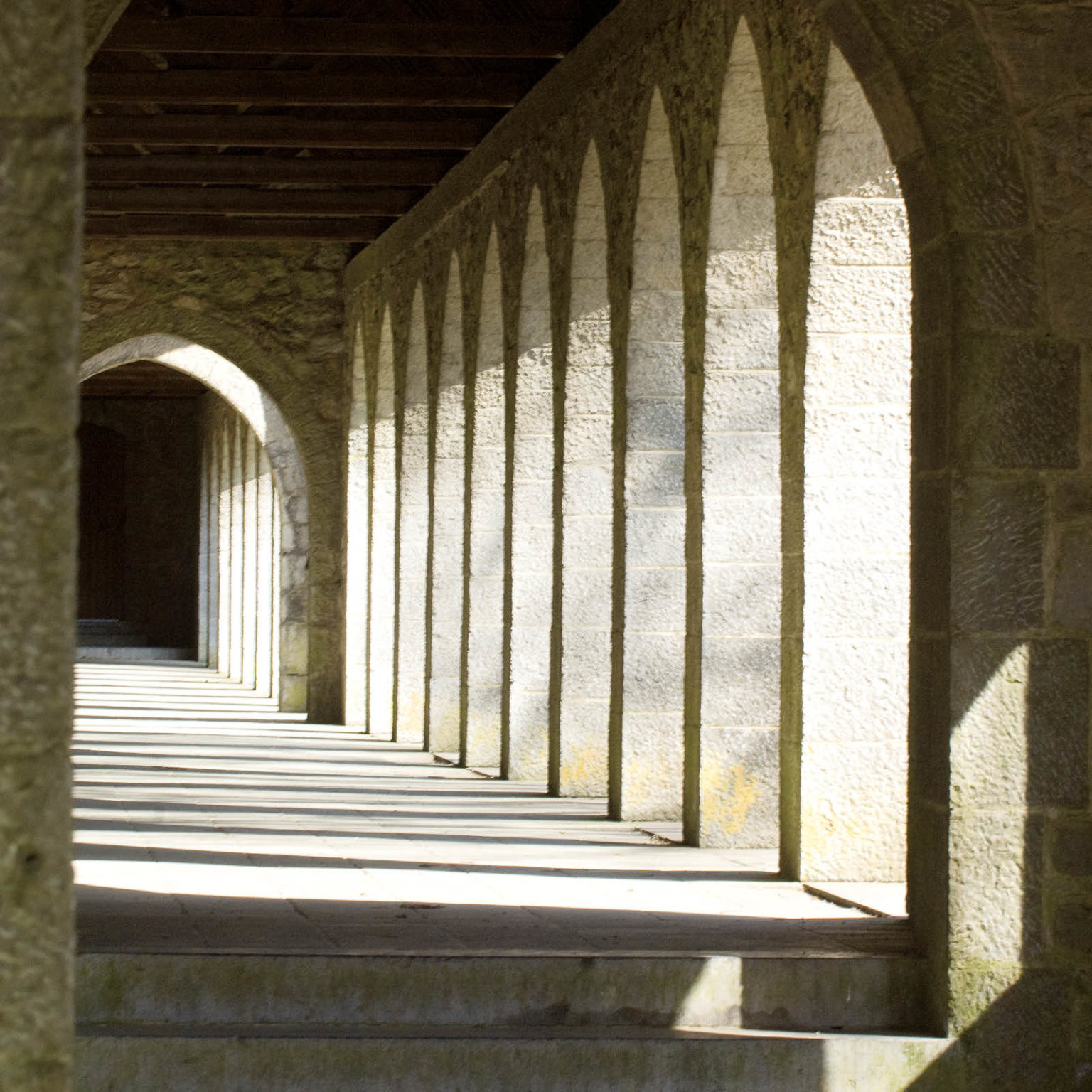 Abbaye de Maredsous – Communauté de moines bénédictins, réunis autour ...