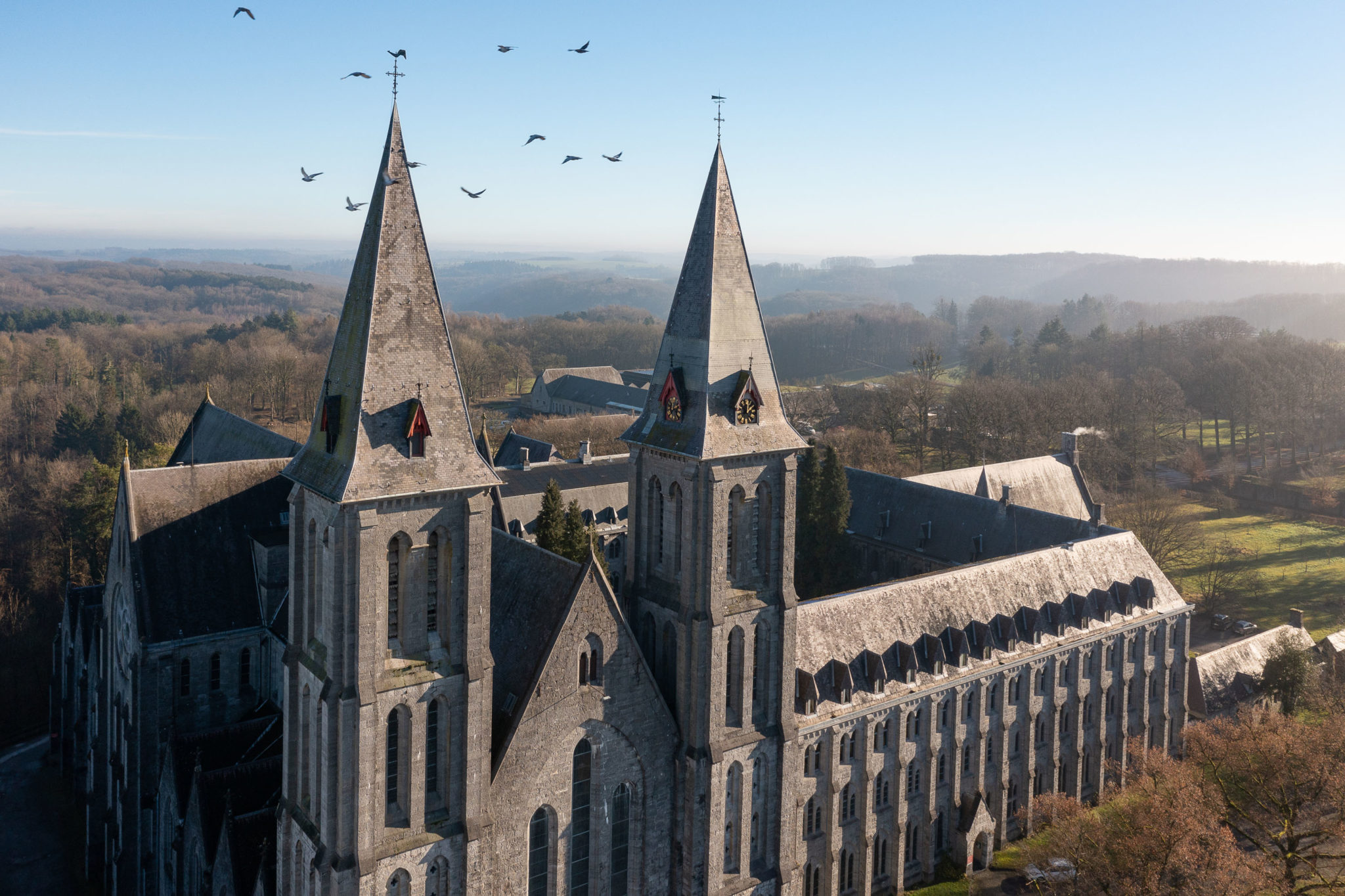 Messe pontificale du 12 Octobre 2025 – Abbaye de Maredsous